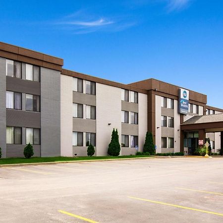 Best Western Waukesha Grand Pewaukee Buitenkant foto