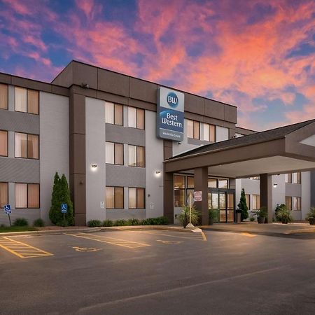 Best Western Waukesha Grand Pewaukee Buitenkant foto