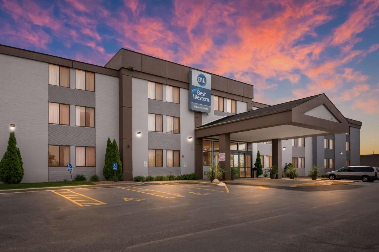 Best Western Waukesha Grand Pewaukee Buitenkant foto