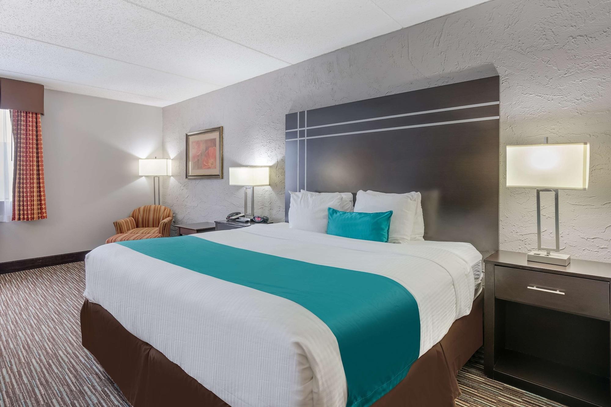 Best Western Waukesha Grand Pewaukee Buitenkant foto