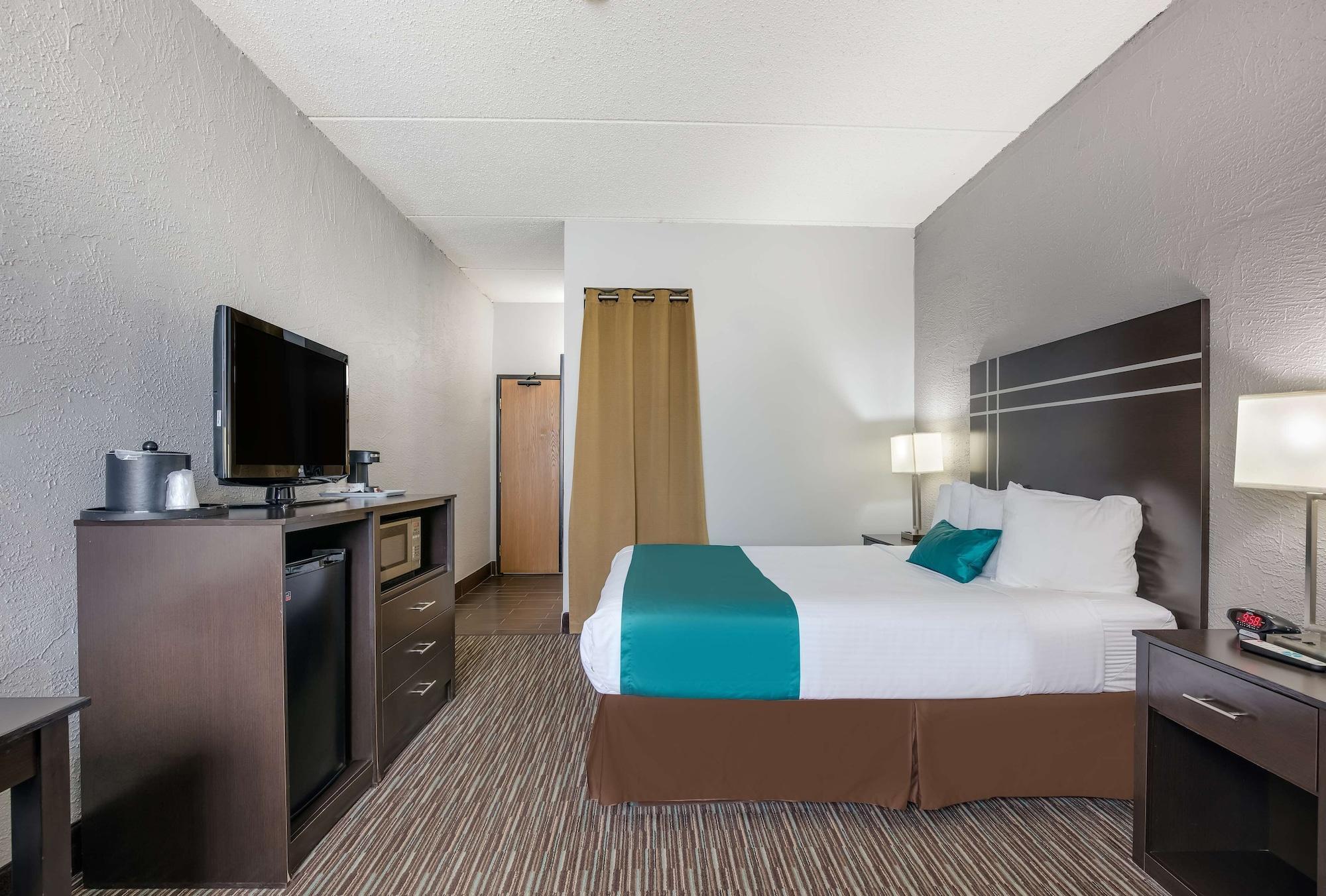 Best Western Waukesha Grand Pewaukee Buitenkant foto