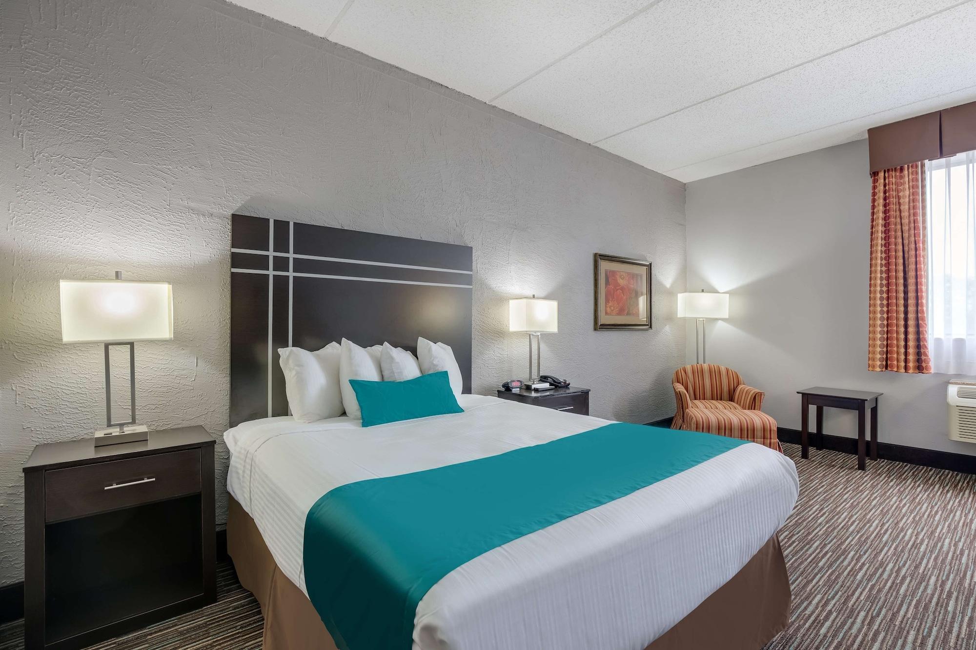 Best Western Waukesha Grand Pewaukee Buitenkant foto